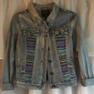 🔥 Tribal print Jean jacket!